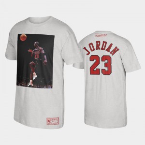 Michael Jordan Chicago Bulls #23 Men's The Last Dance Bulls 7 T-Shirt - White